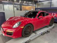 포르쉐 911 카레라 4 GTS 